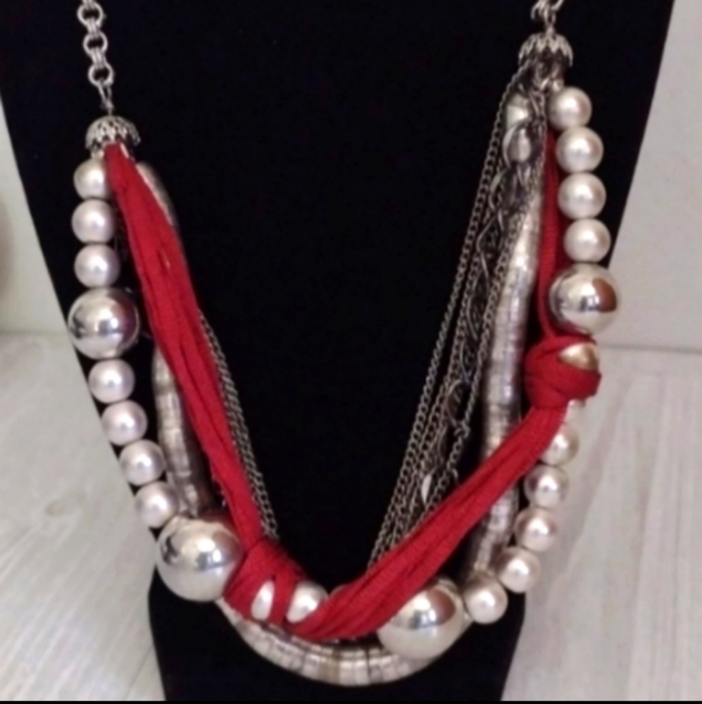 Multimedia & Very Silver-Like Beaded Multi-Chain Statement Wearable Art Necklace - Picture 12 of 12